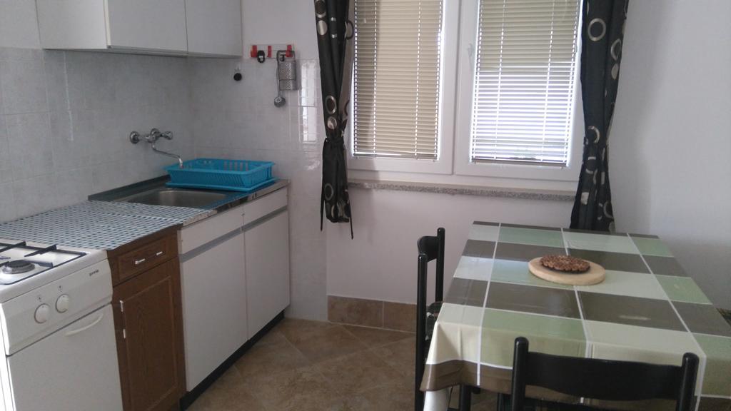 Nella Apartments Sisan Ngoại thất bức ảnh