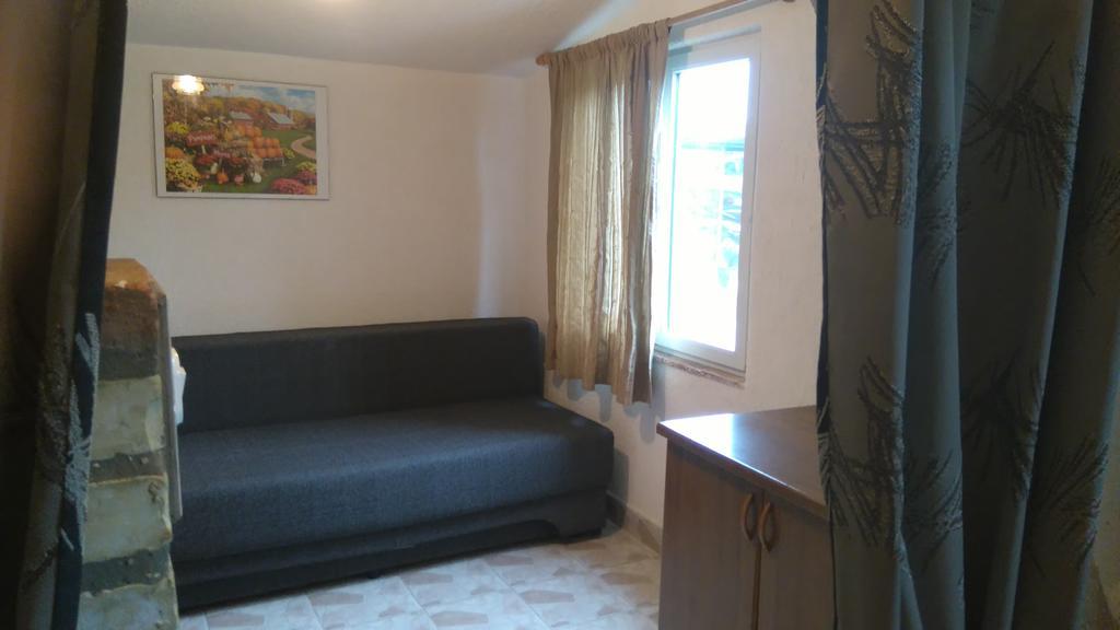 Nella Apartments Sisan Ngoại thất bức ảnh