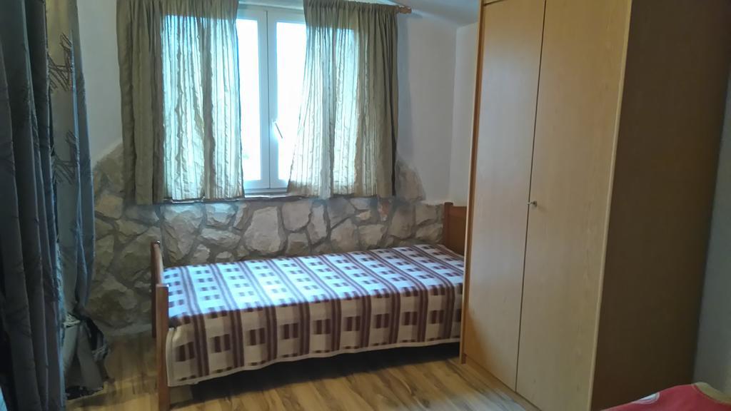Nella Apartments Sisan Ngoại thất bức ảnh